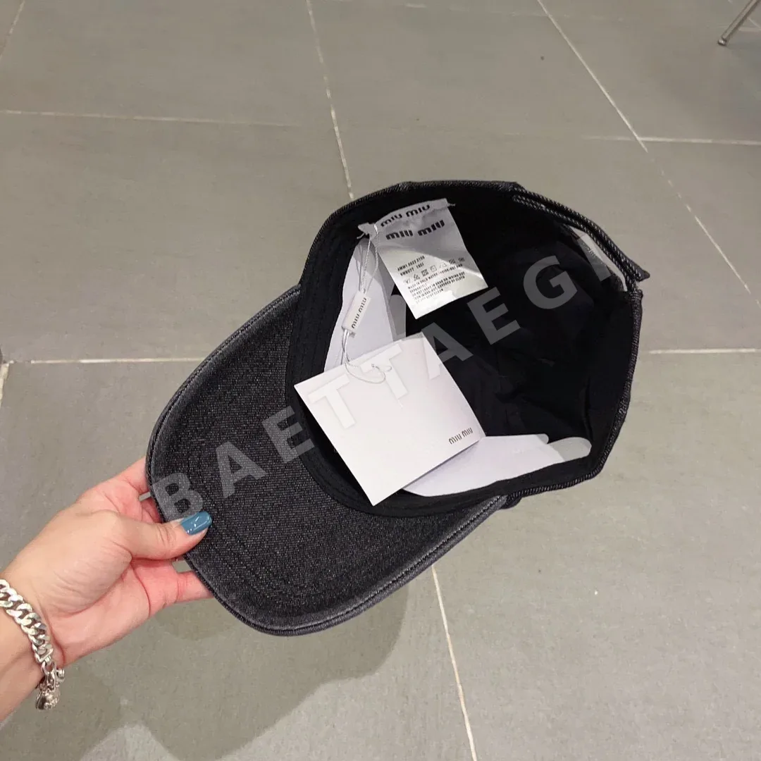 미우미우 모자 81081 Miu Miu Cap 상세 이미지 5
