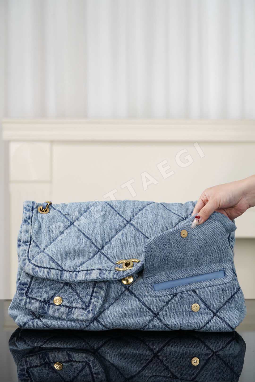 샤넬 더블 포켓 플랩 가방 상세 이미지 4