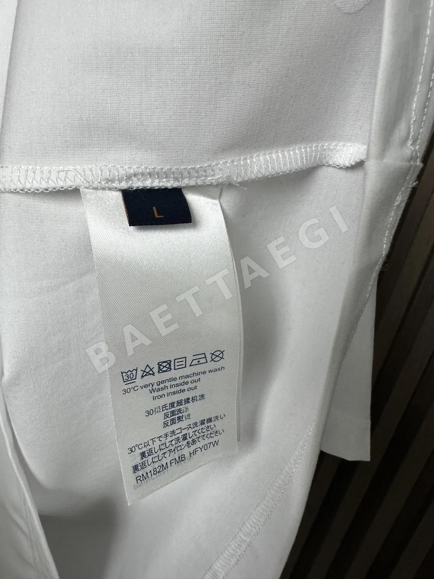 루이비통 페루산 피마코튼 크루넥 반팔 티셔츠 상세 이미지 9