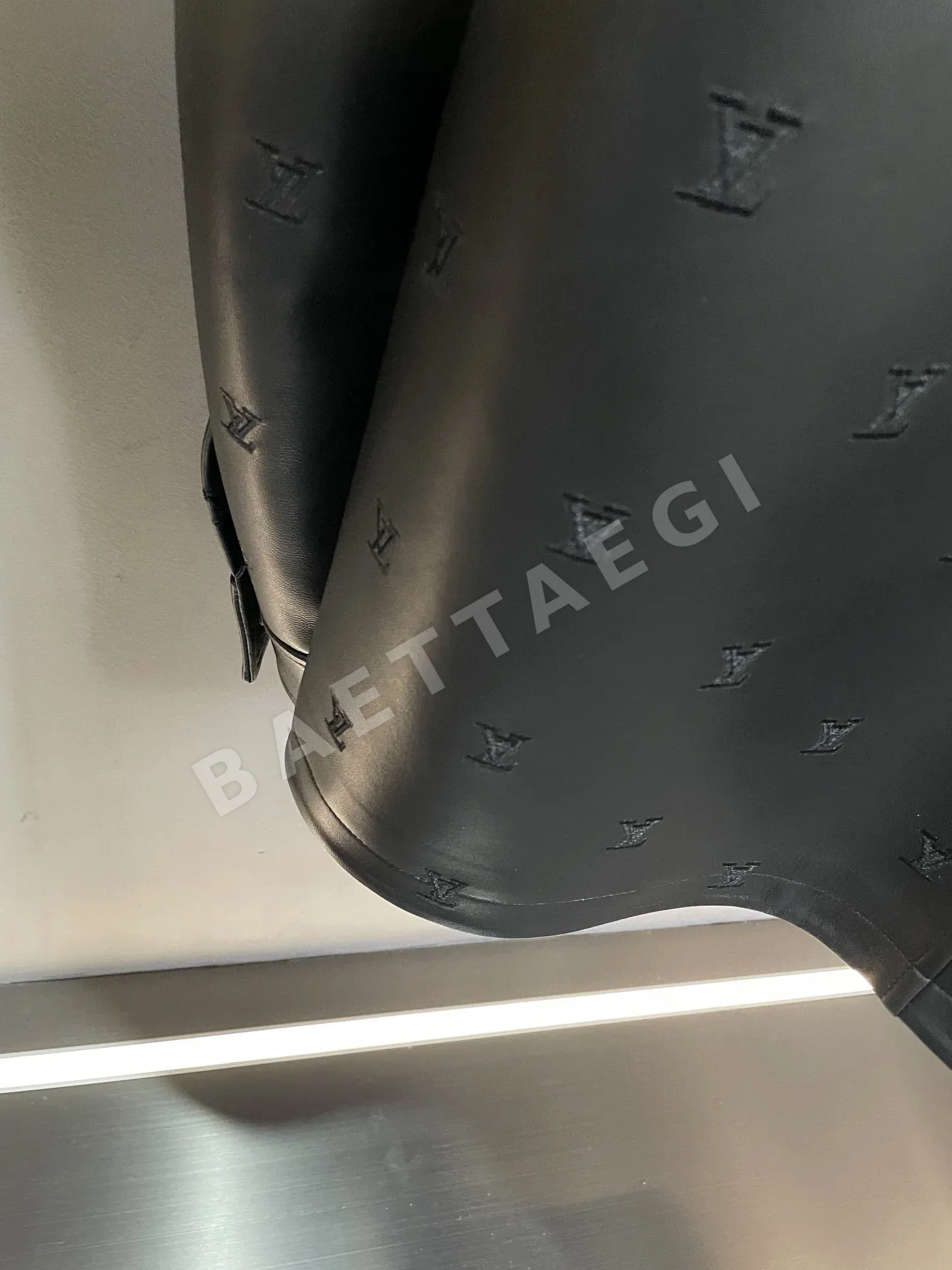 루이비통 램스킨 자수 남성 자켓 상세 이미지 8