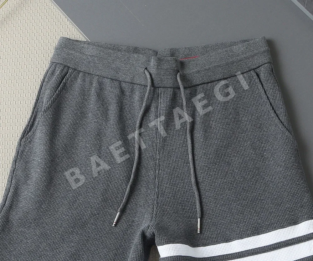 톰브라운 와플 소재 남성 반바지 상세 이미지 2
