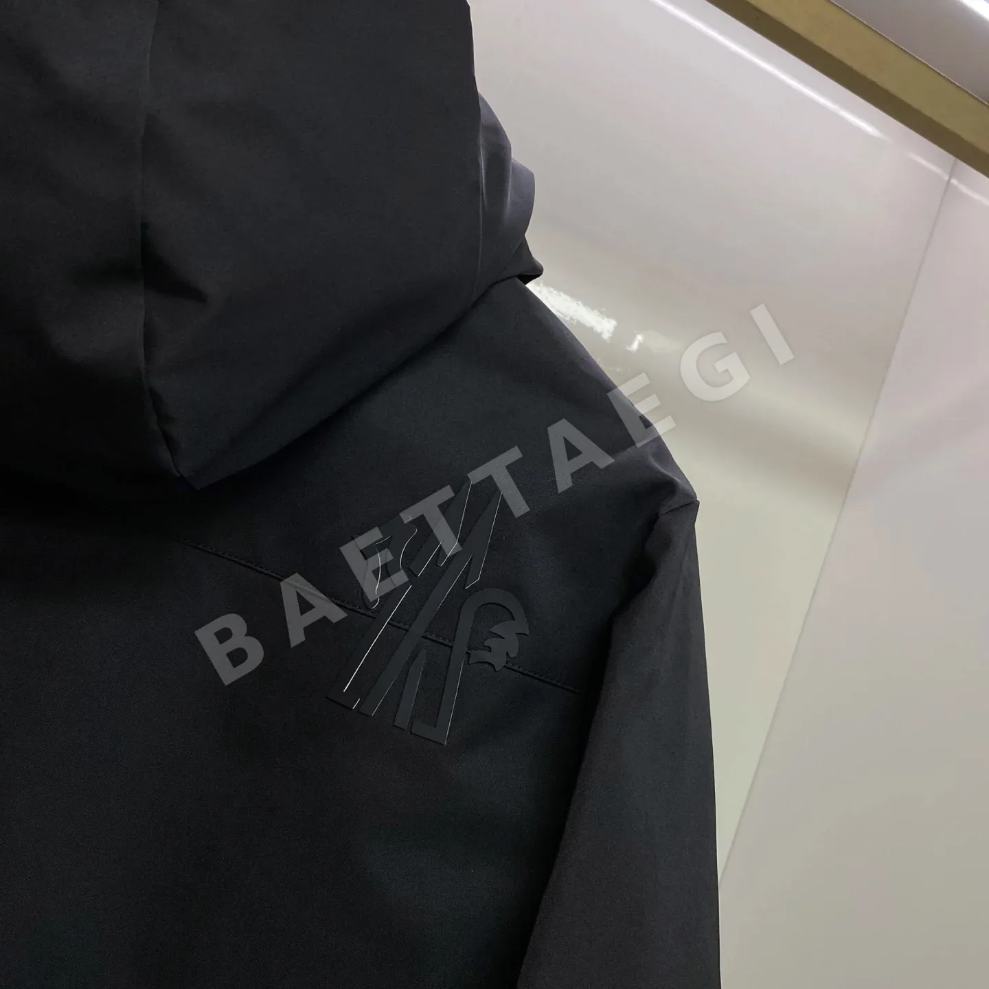 몽클레르 그레노블 다운 패딩 점퍼 상세 이미지 3