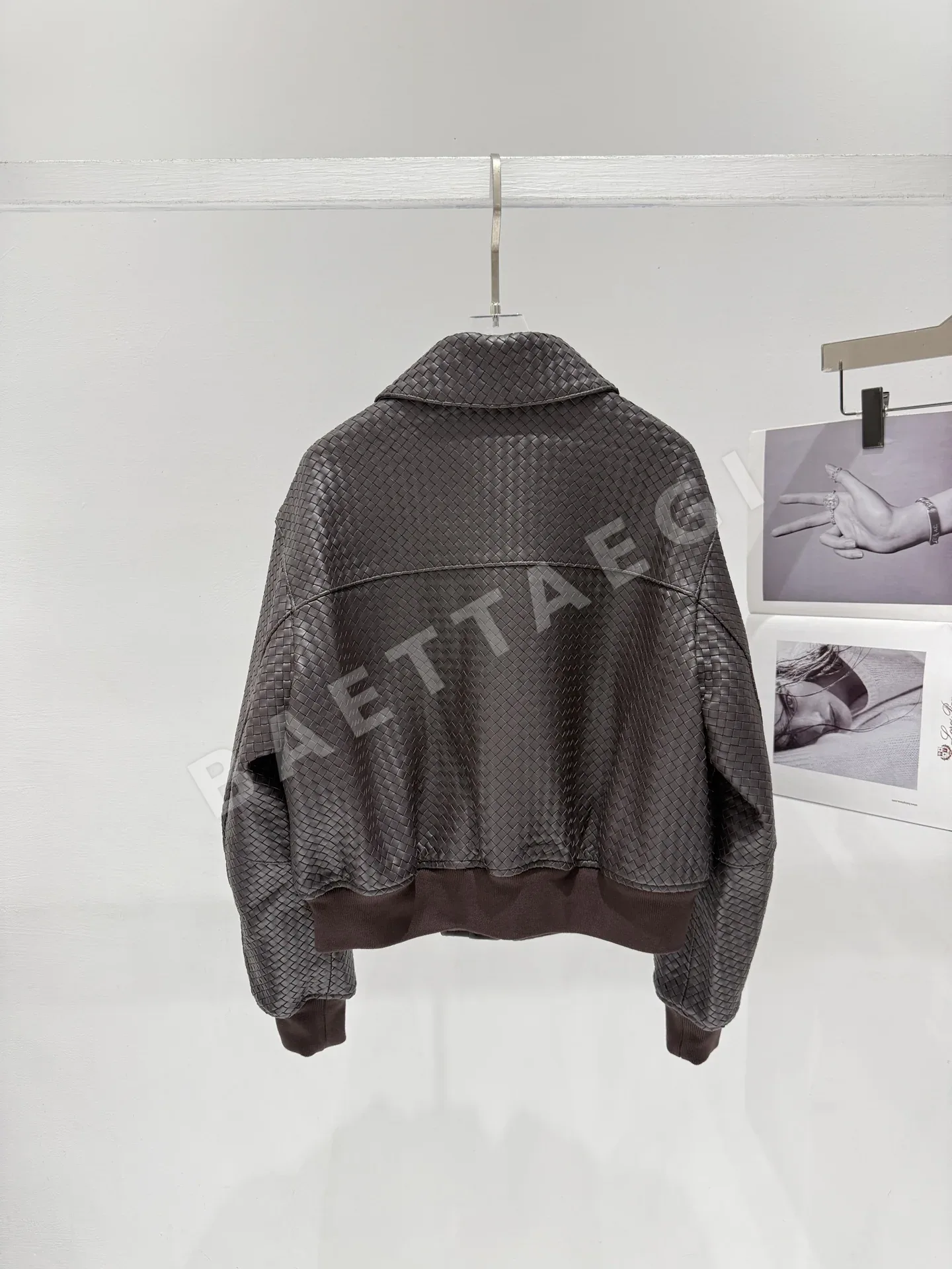 보테가베네타 램스킨 오프숄더 여성 자켓 상세 이미지 9
