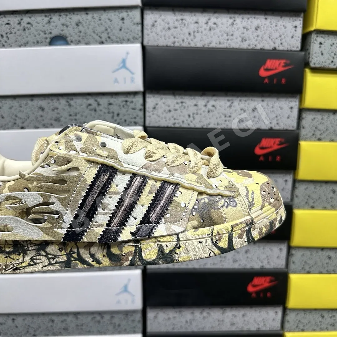 아디다스 [XD] 슈퍼스타 KI2932 200844 Adidas Superstar Hellstar Desert Camo 상세 이미지 5