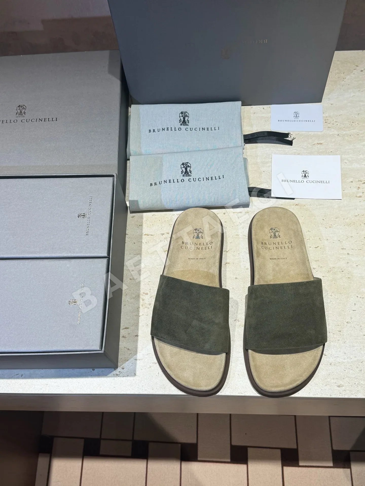 브루넬로쿠치넬리 남성 스웨이드 비치 샌들 상세 이미지 5