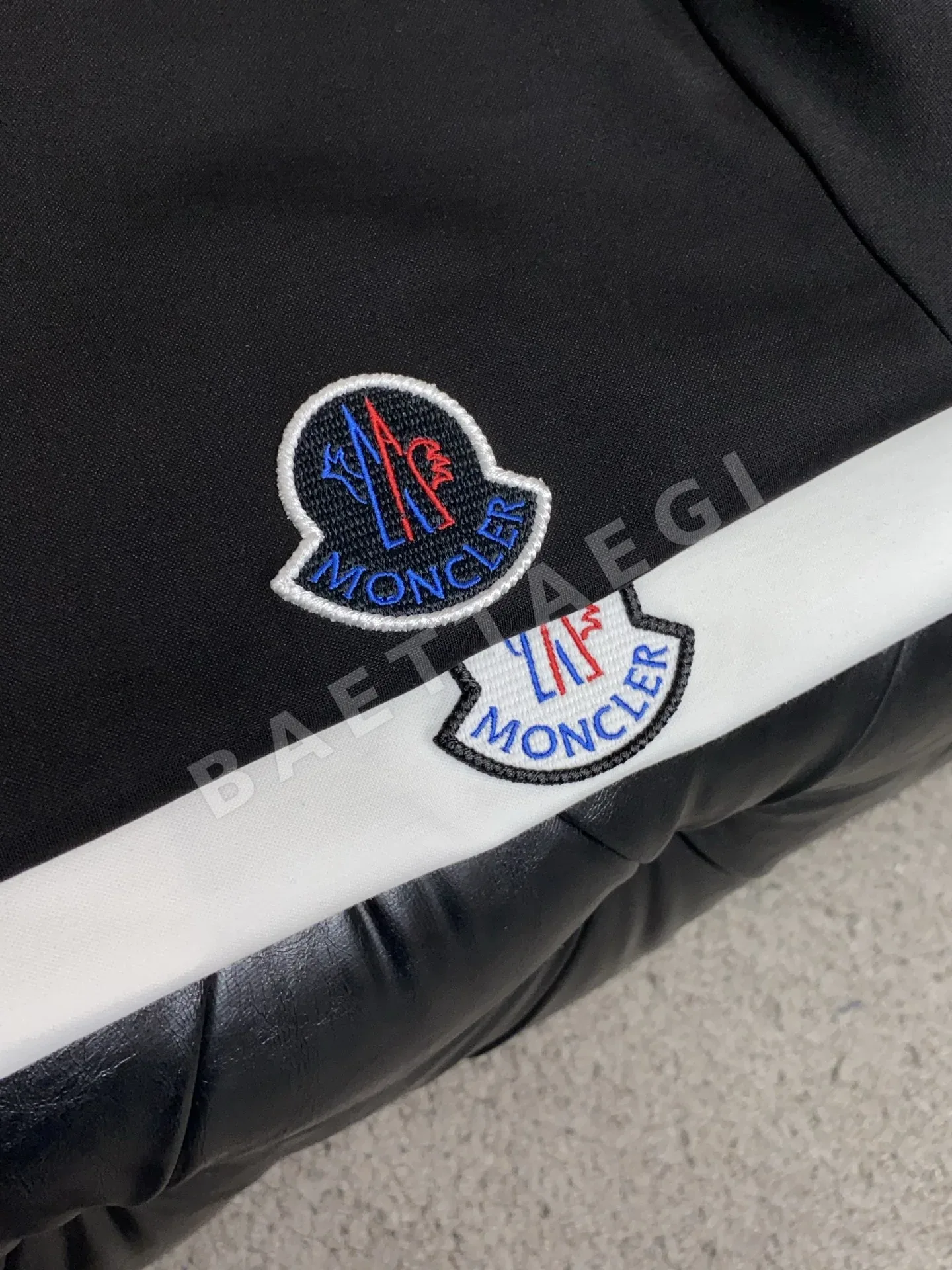 몽클레르 여성 면 크루넥 반팔 티셔츠 상세 이미지 7