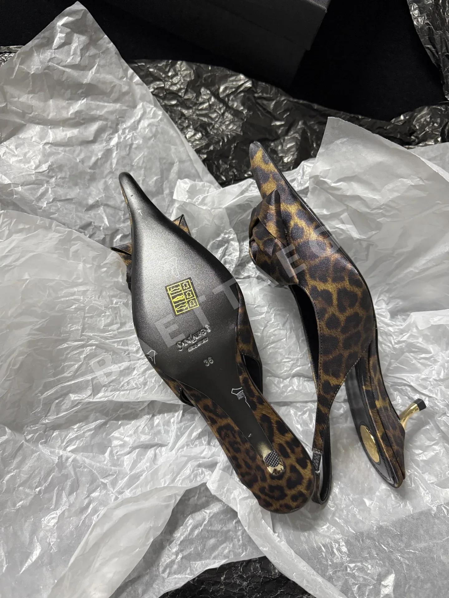 생로랑 YSL 장미 장식 여성 구두 9364 상세 이미지 9