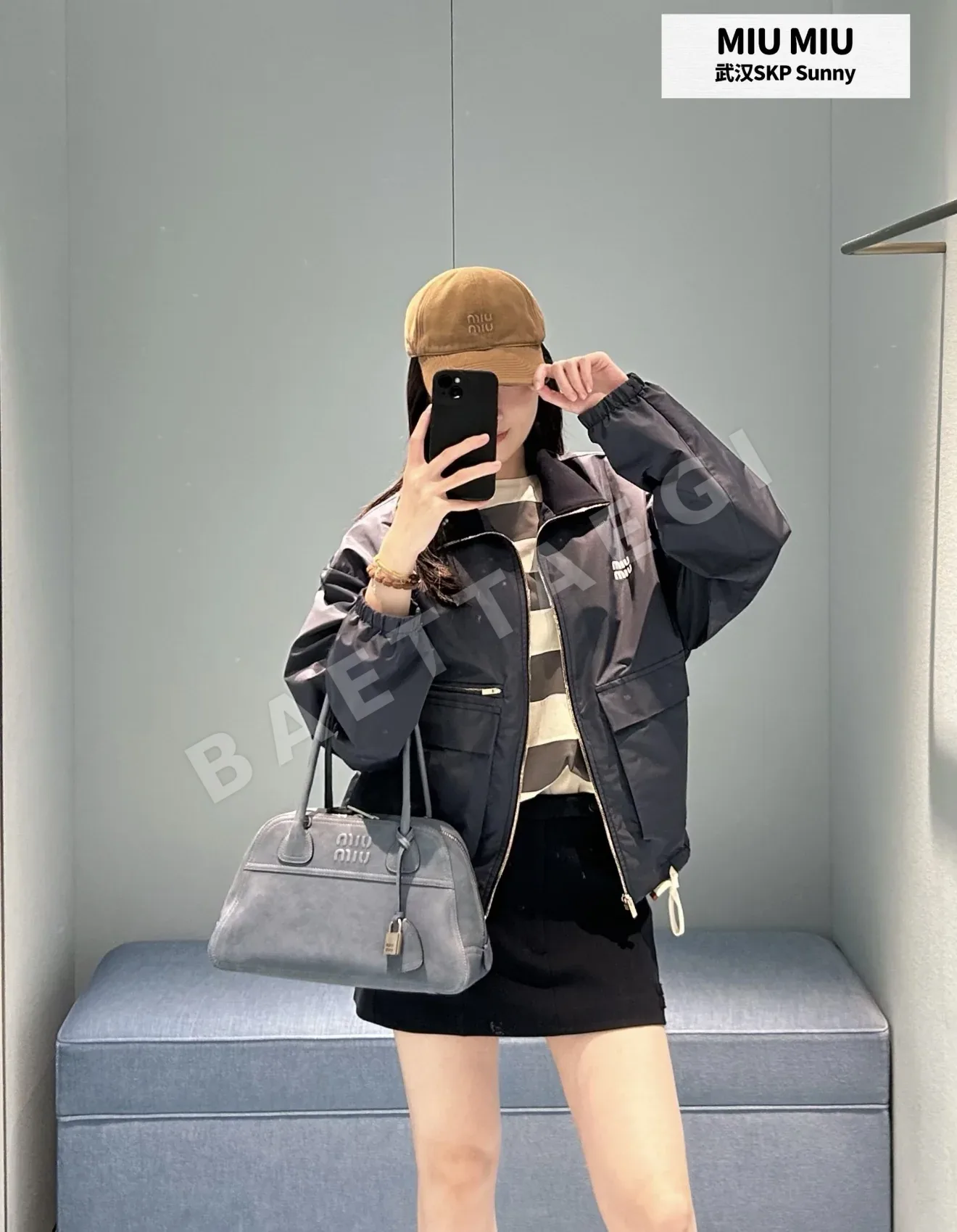 미우미우 네이비 워크웨어 나일론 자켓 상세 이미지 3