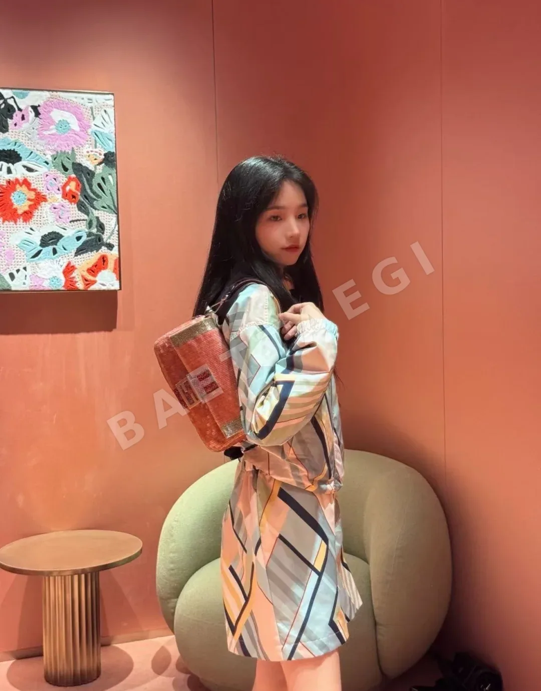 펜디 마카롱 컬러 기하학 패턴 여성 자켓 상세 이미지 6