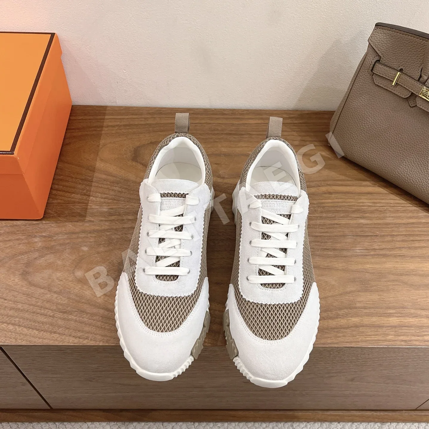 에르메스 바운싱 스니커즈 105124