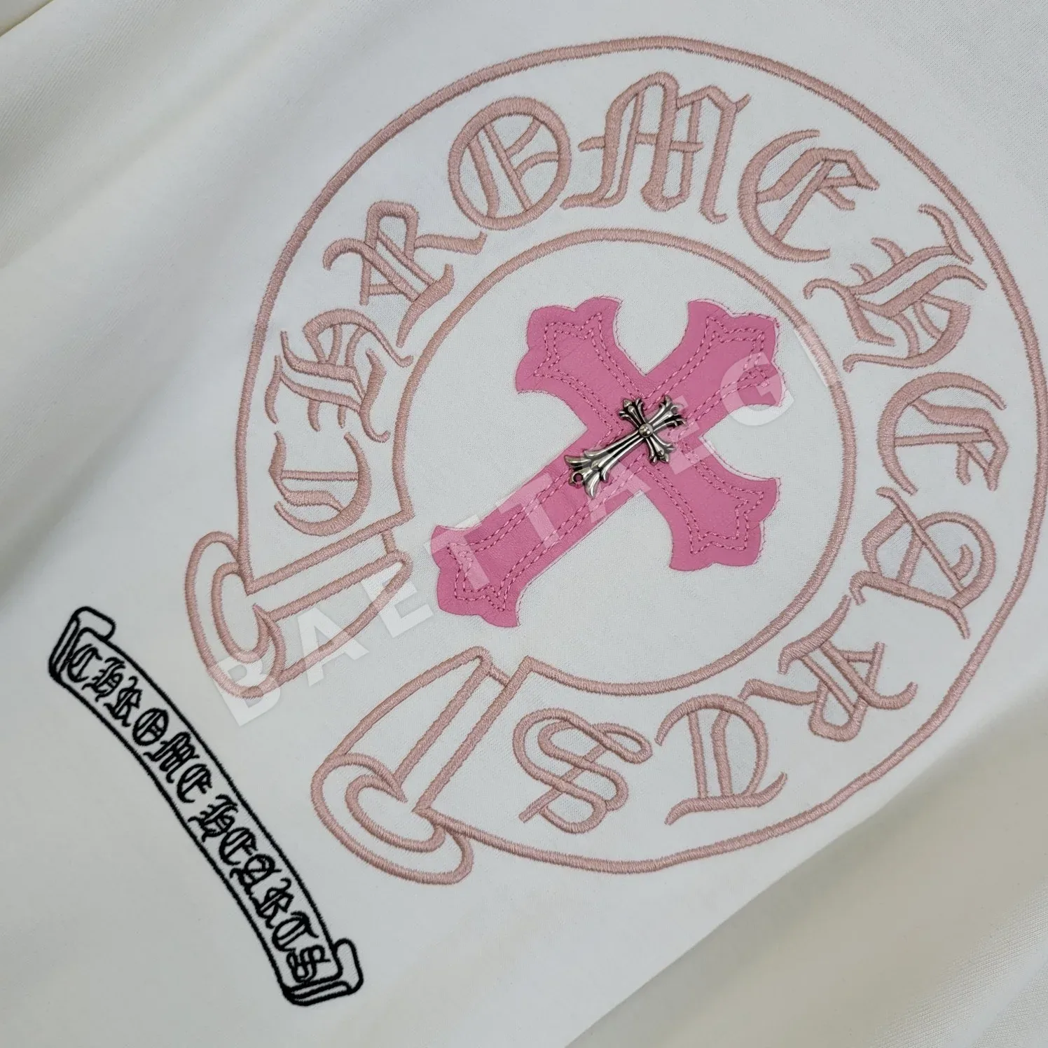 크롬하츠 CH 크로스 실버 자수 가죽 라벨 여성 반팔 상세 이미지 6