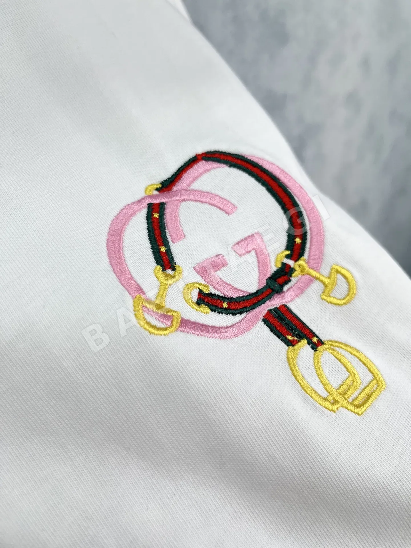 구찌 여성 반팔 상세 이미지 5