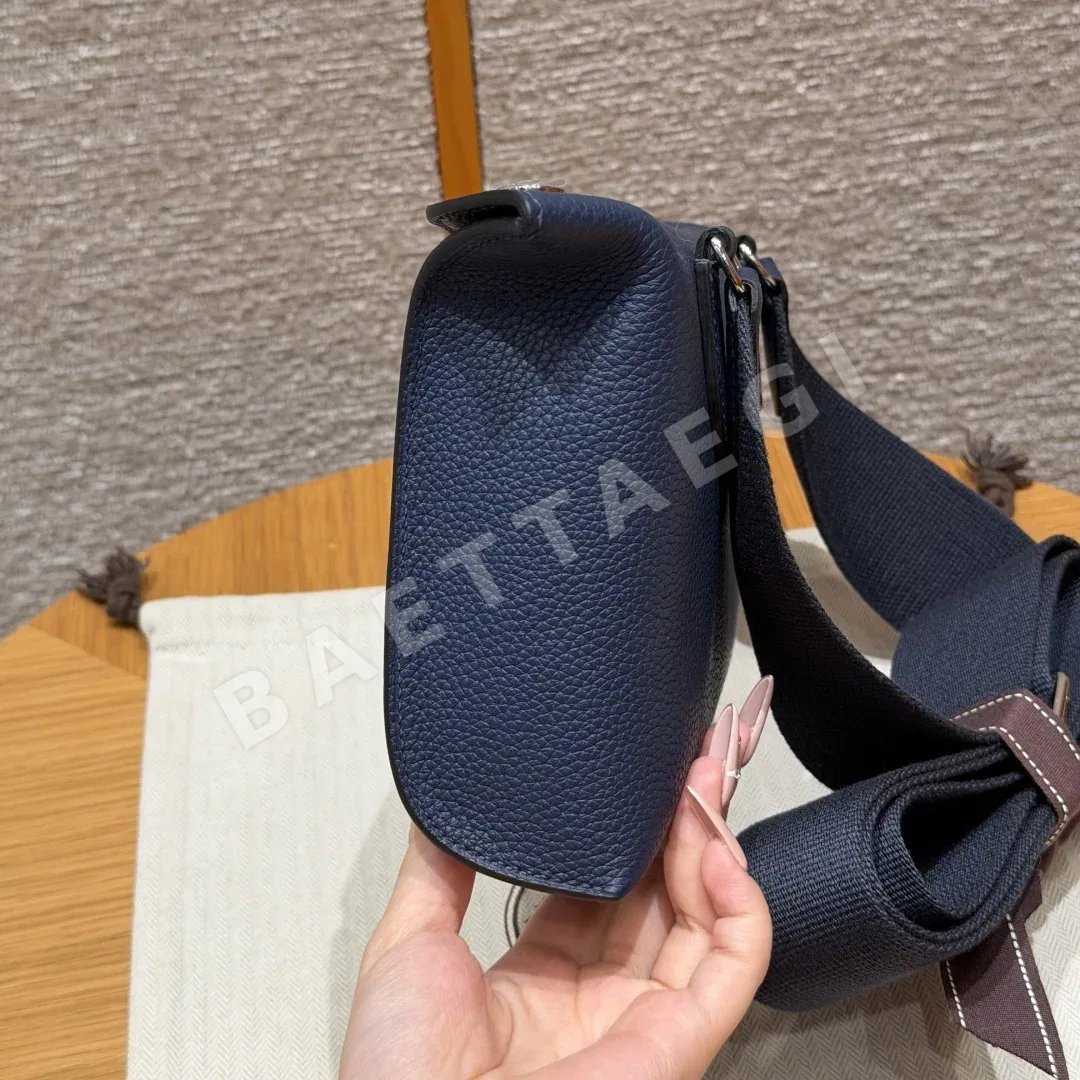 에르메스 비데오포시 가방 상세 이미지 4