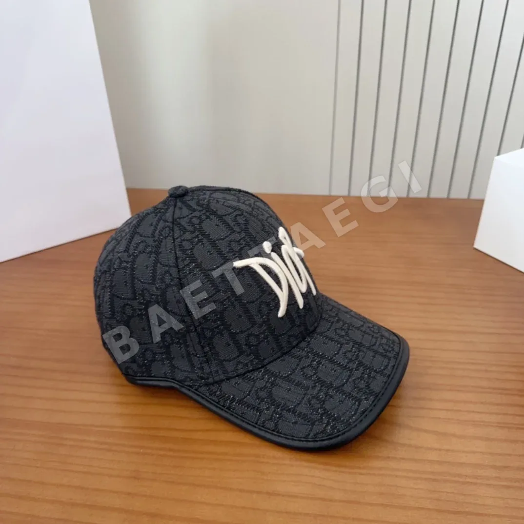 디올 모노그램 D 자수 베이스볼 모자 상세 이미지 4
