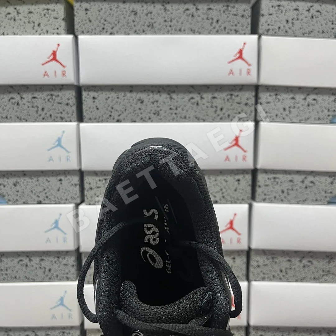 아식스 [TOP] 젤 큐뮬러스 16 1203A733-002 200316 Asics Gel-Cumulus 16 Black Pure Silver 상세 이미지 9