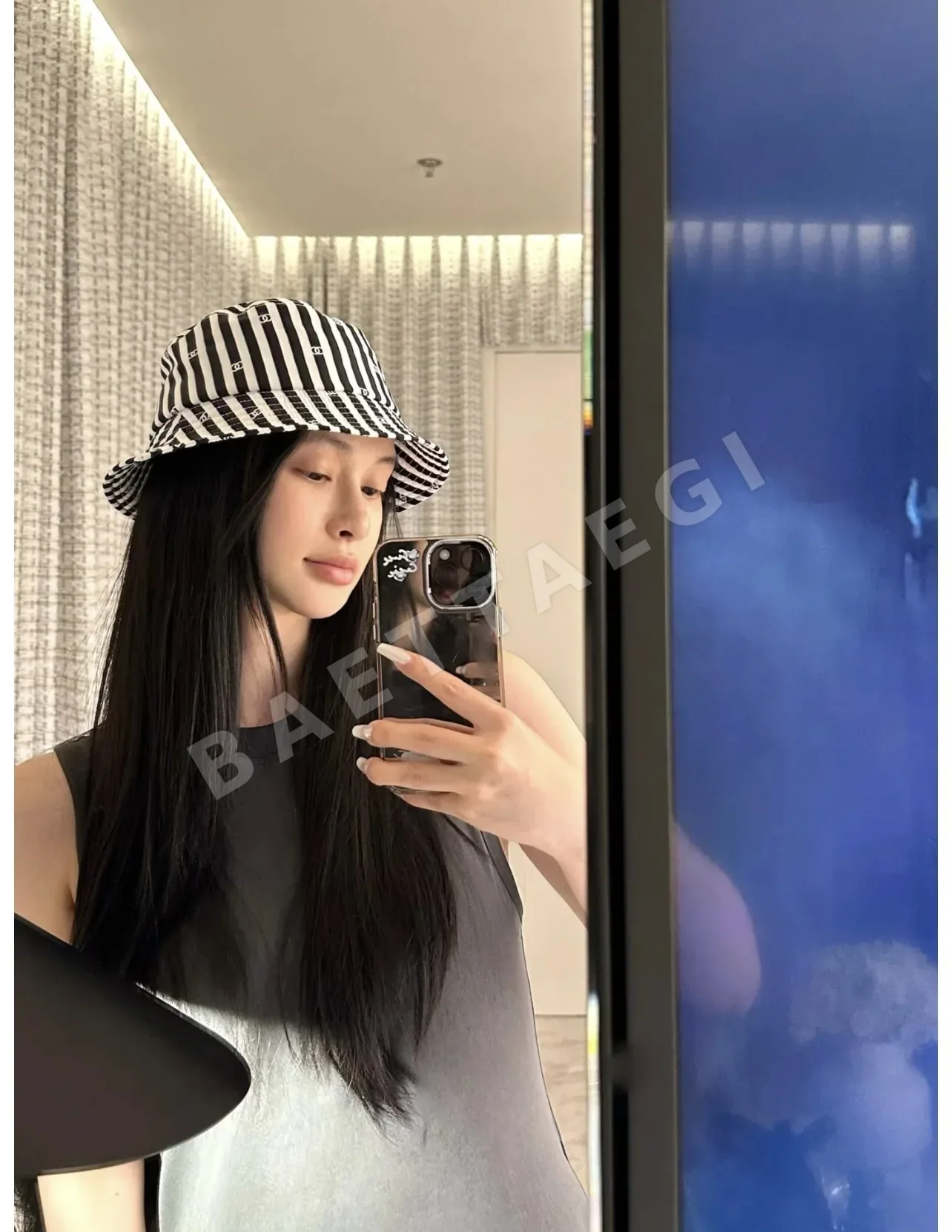 샤넬 스트라이프 버킷 햇 모자 상세 이미지 2