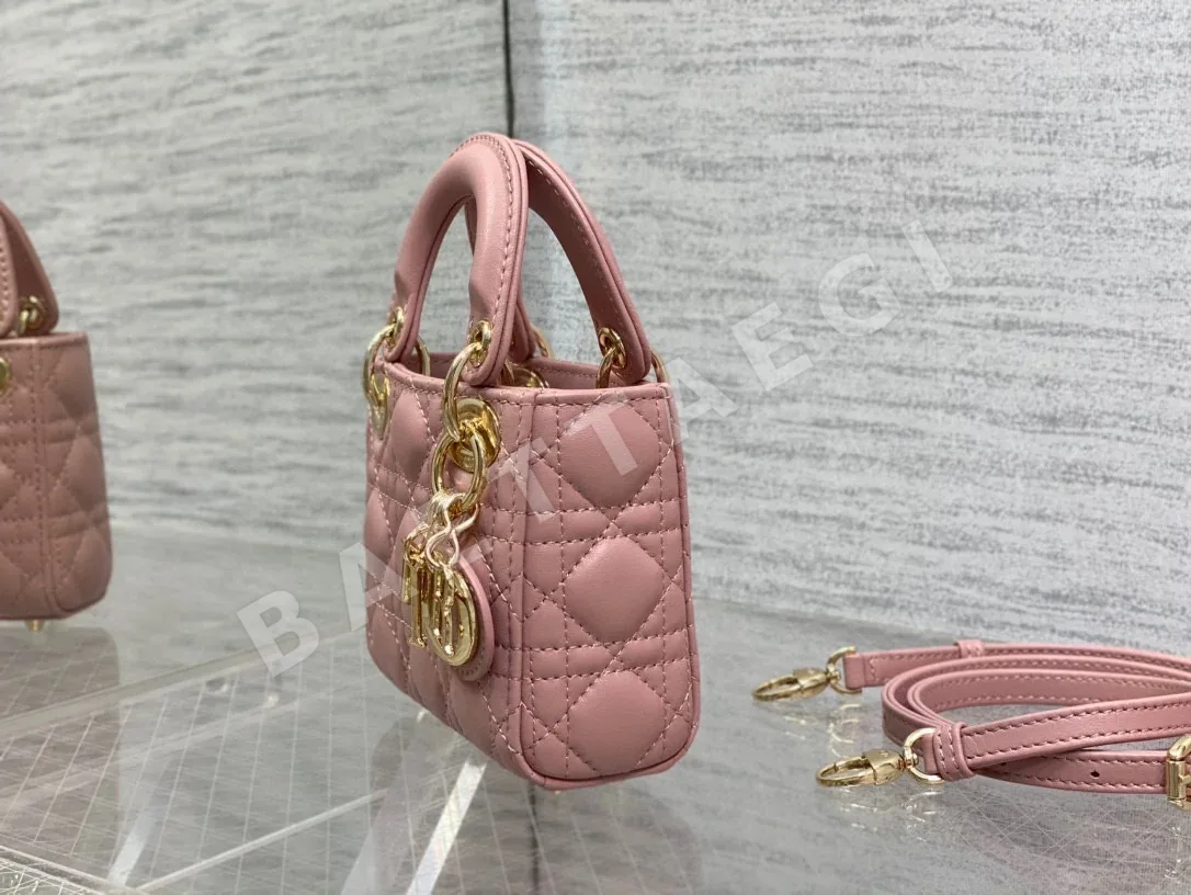 디올 마이크로 레이디 램스킨 가방 상세 이미지 6