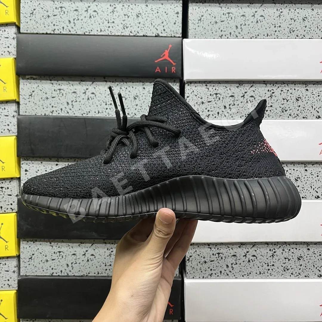 아디다스 [XQ] 이지 부스트 350 V2 BY9612 200763 Adidas Yeezy Boost 350 V2 Core Black Red 상세 이미지 7