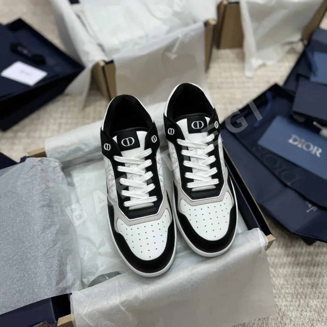 디올 모노그램 캐주얼 신발 93804