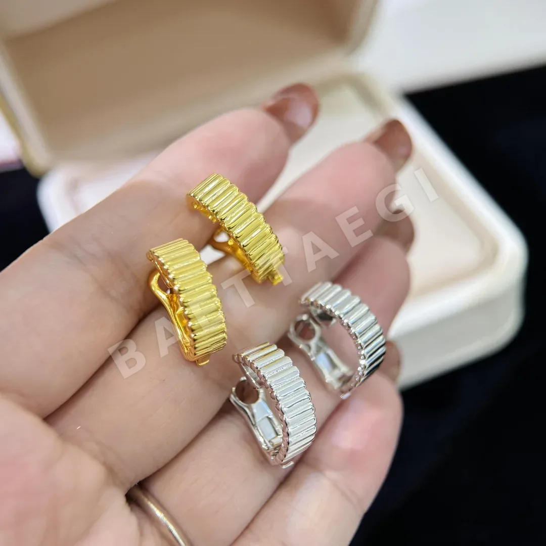 부쉐론 18K 금도금 다이아몬드 귀걸이 상세 이미지 4