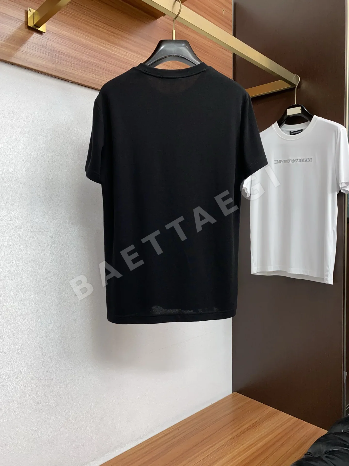 브루넬로쿠치넬리 3D 자수 로고 크루넥 반팔 셔츠 상세 이미지 10