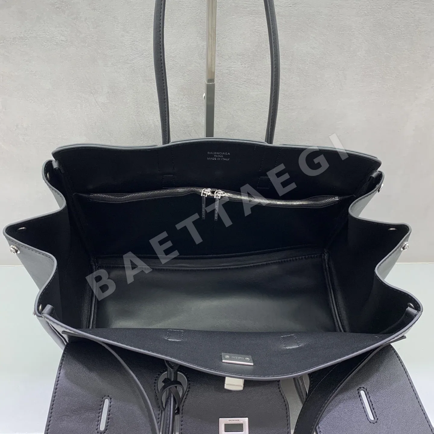 발렌시아가 가방 상세 이미지 5