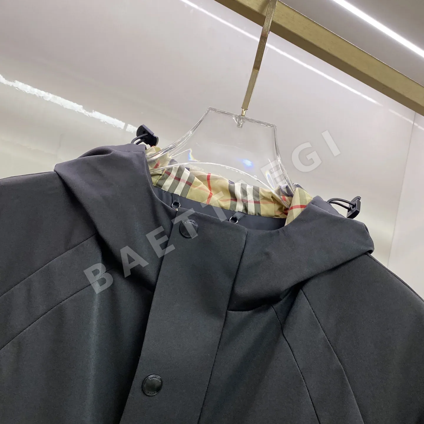 버버리 남성 구스 다운 패딩 점퍼 상세 이미지 4