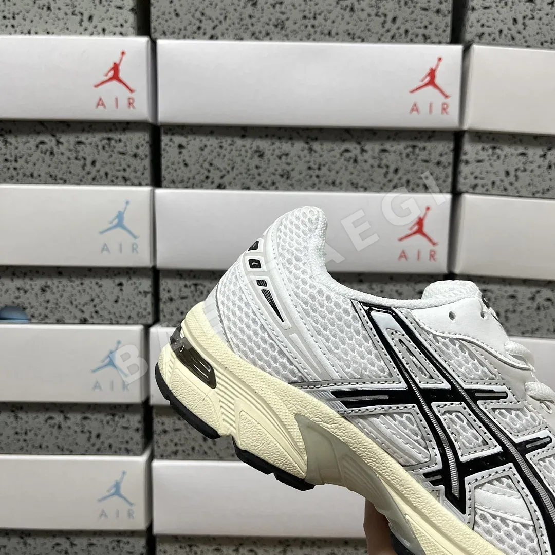 아식스 [VP] 젤 1130 1201A256-118 200547 Asics Gel-1130 White Cloud Grey 상세 이미지 2