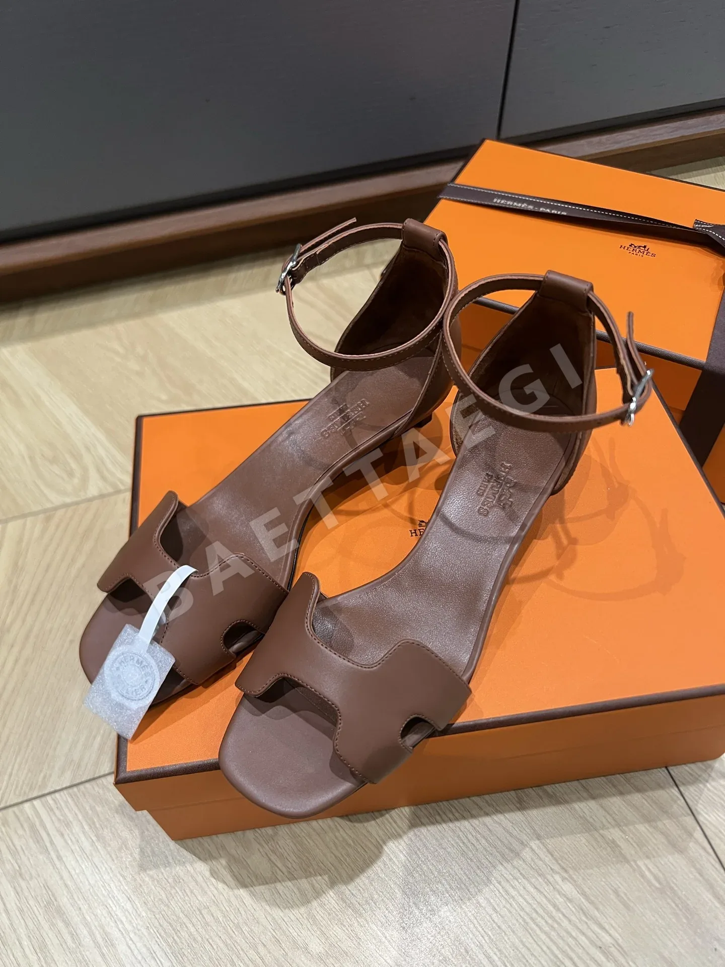 에르메스 조이 70 클래식 샌들 95283