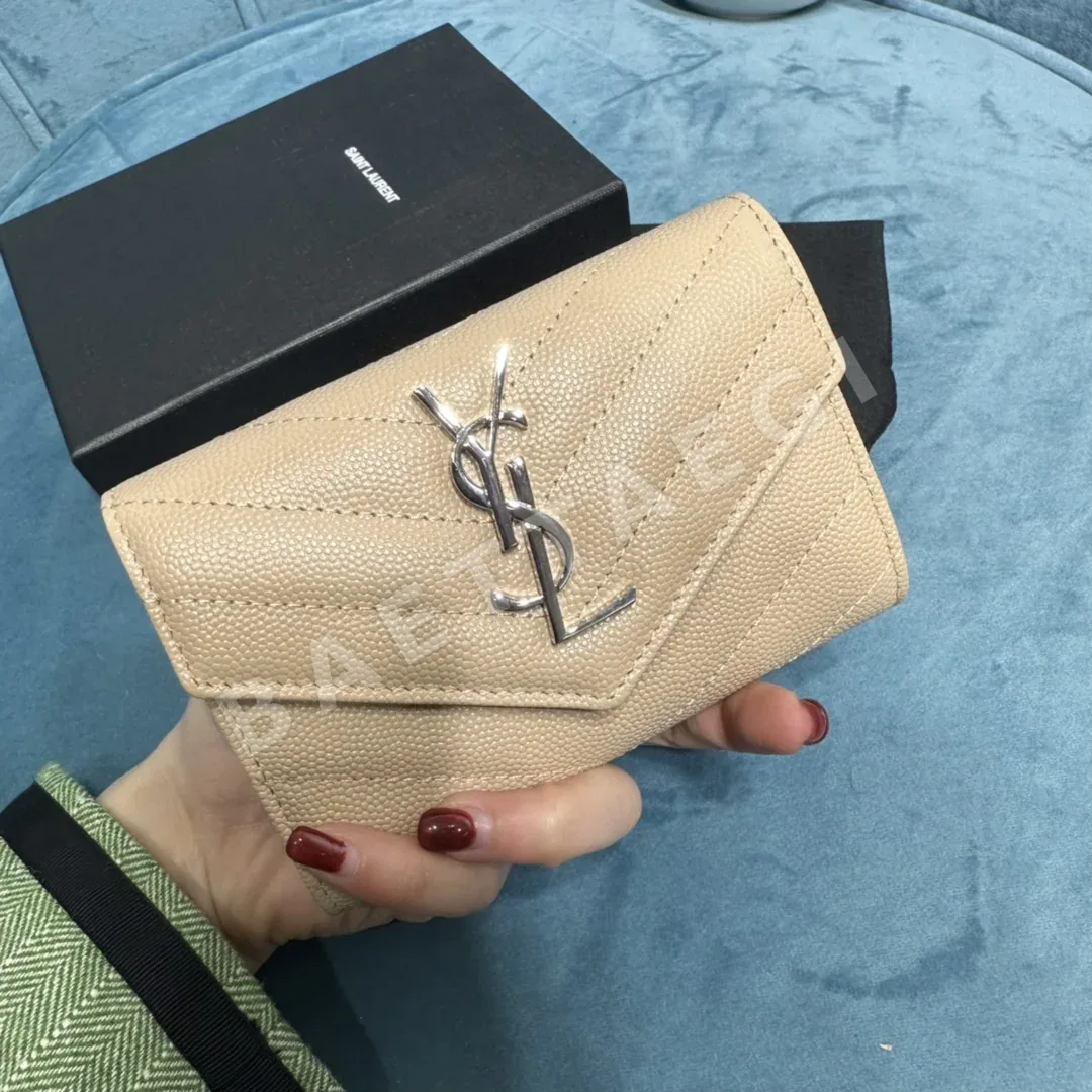 생로랑 캐비어 가죽 YSL 로고 지갑 상세 이미지 3