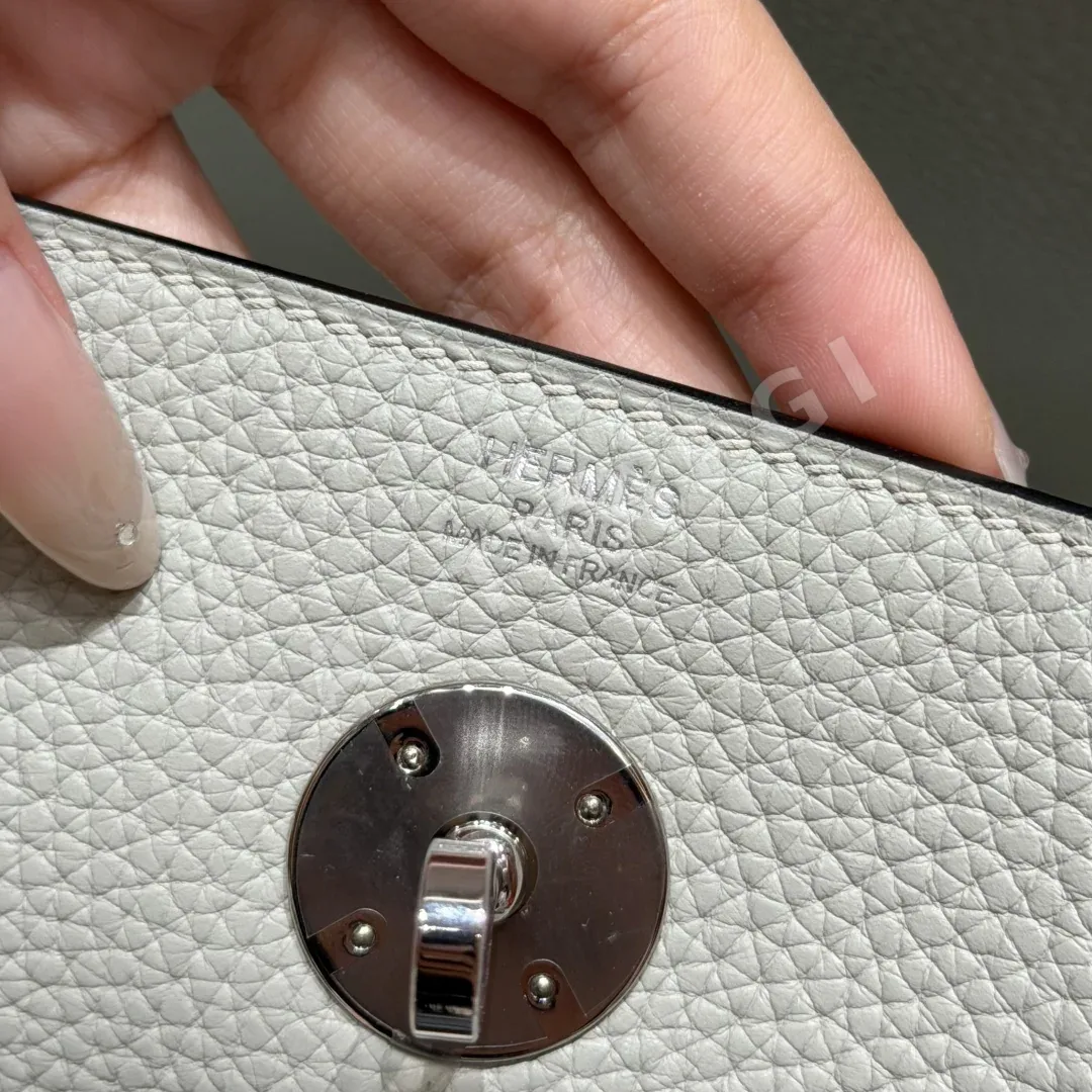 에르메스 린디 26 블루글래셔 가방 상세 이미지 9