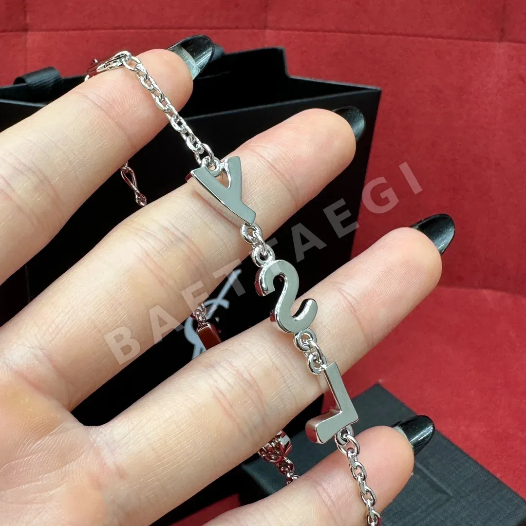 생로랑 다이아몬드 S 엠블럼 목걸이 상세 이미지 4