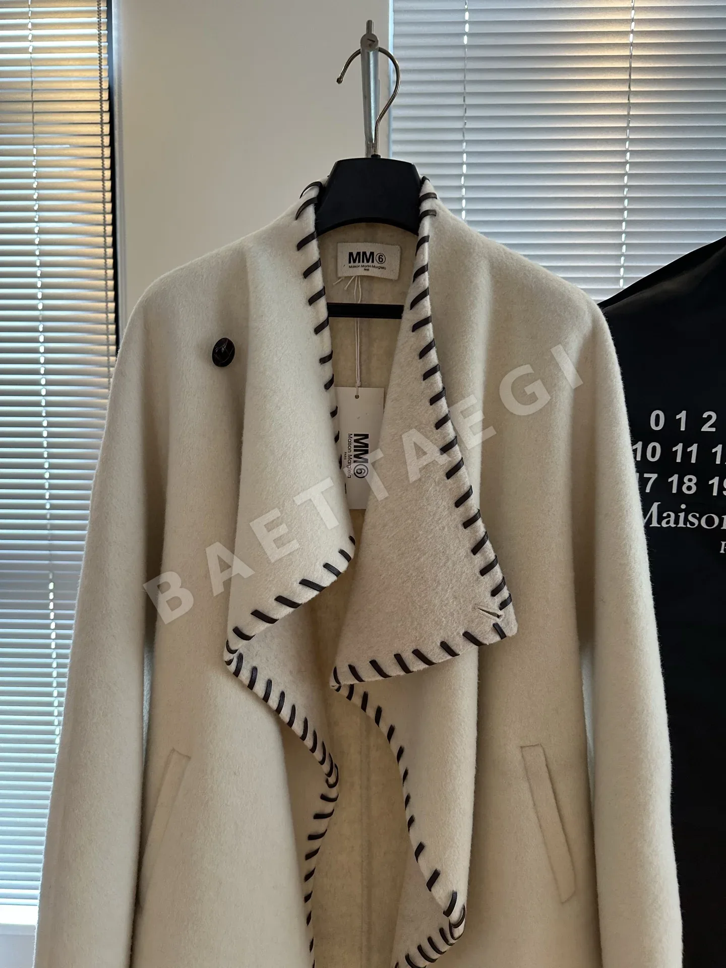 마르지엘라 손바느질 울 캐시미어 자켓 상세 이미지 3