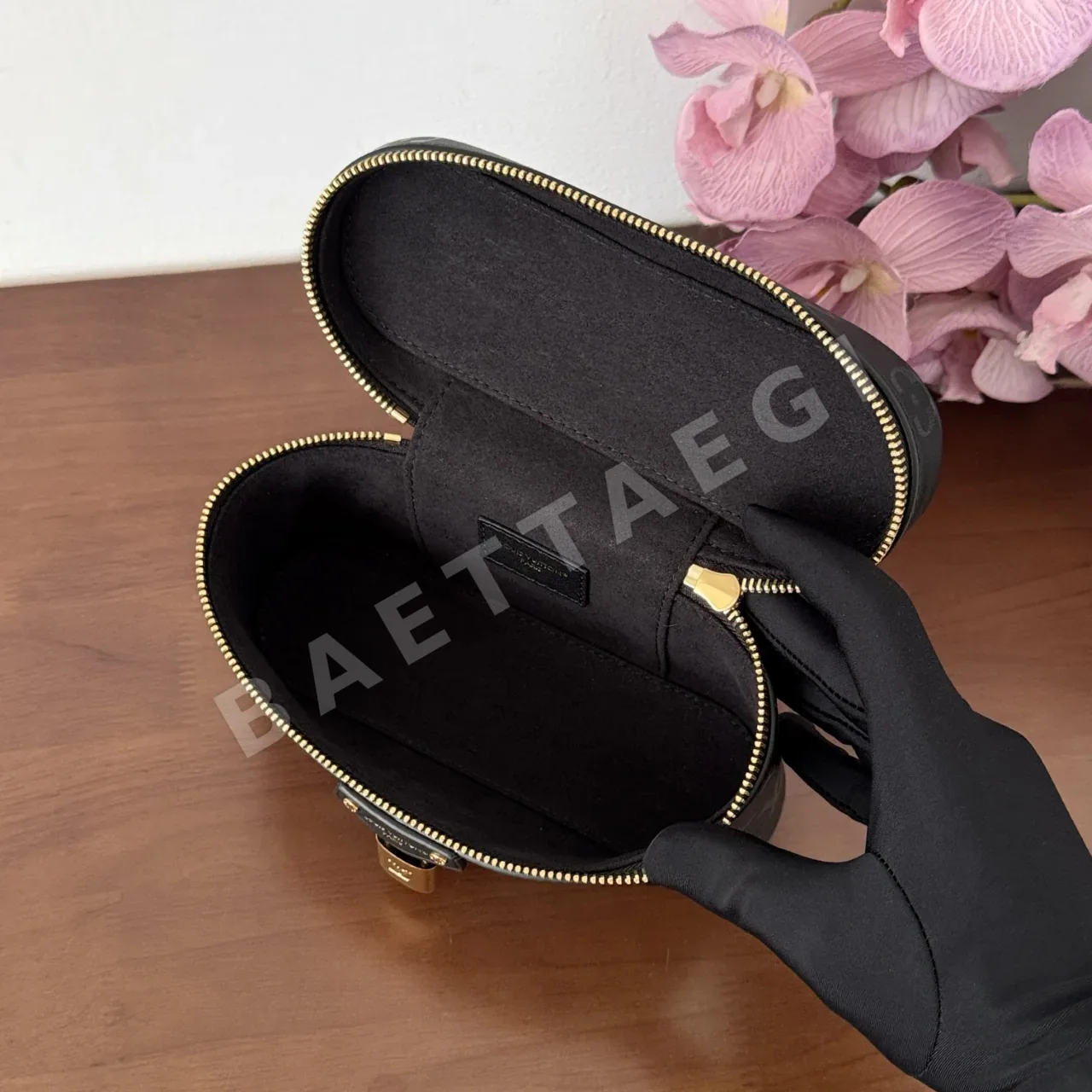 루이비통 메이크업 바니티 가방 블랙 플라워 M3A372 상세 이미지 9