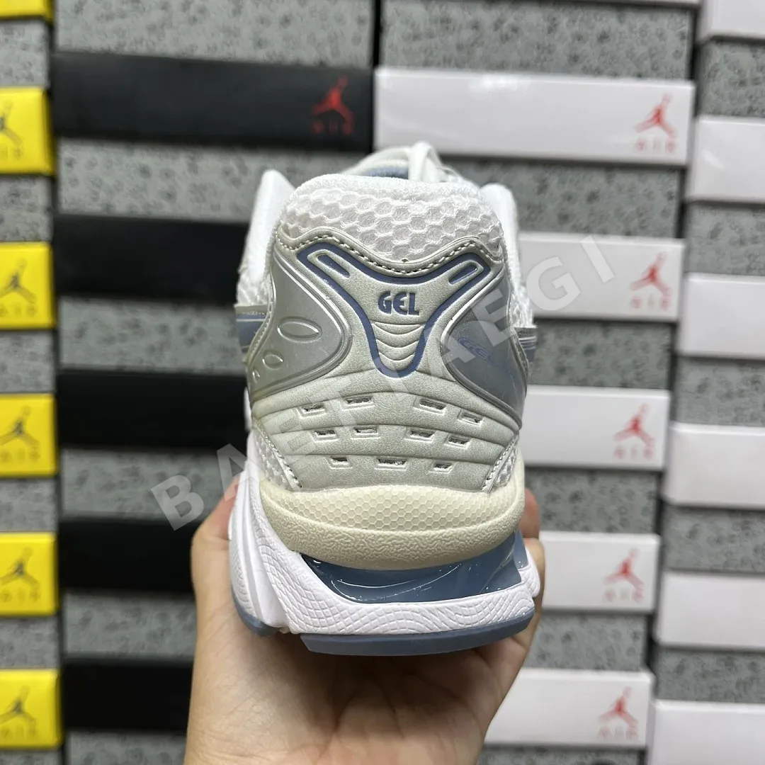 아식스 [LZ] 젤 카야노 14 1203A537-115 200609 Asics Gel-Kayano 14 White Light Navy 상세 이미지 7