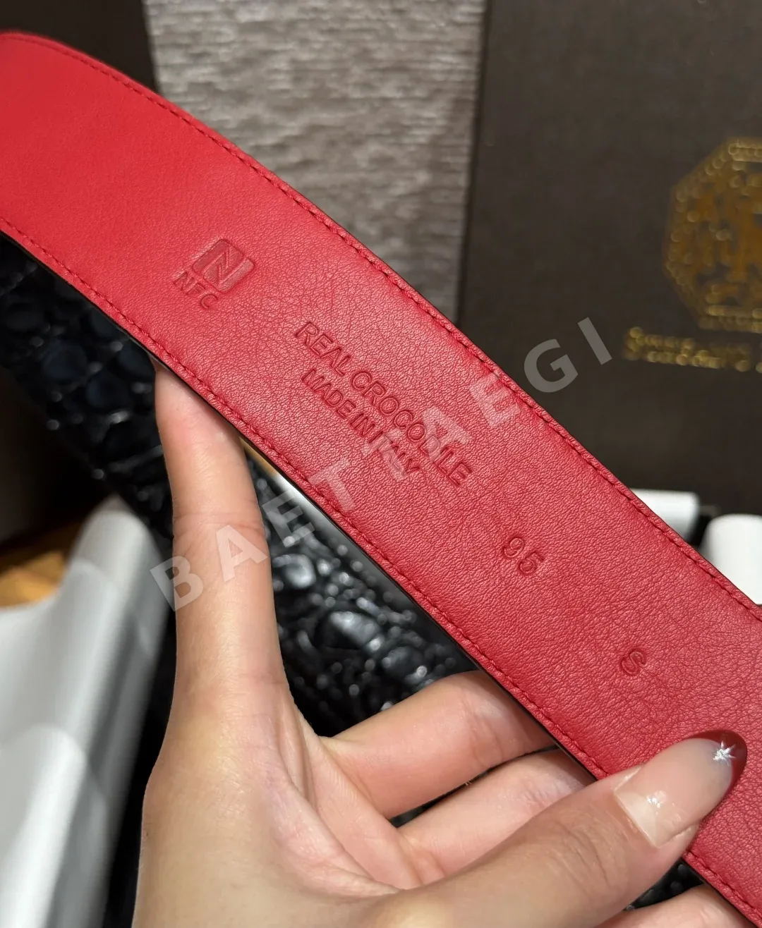 스테파노리치 다이아몬드 장식 양면 소가죽 벨트 상세 이미지 7