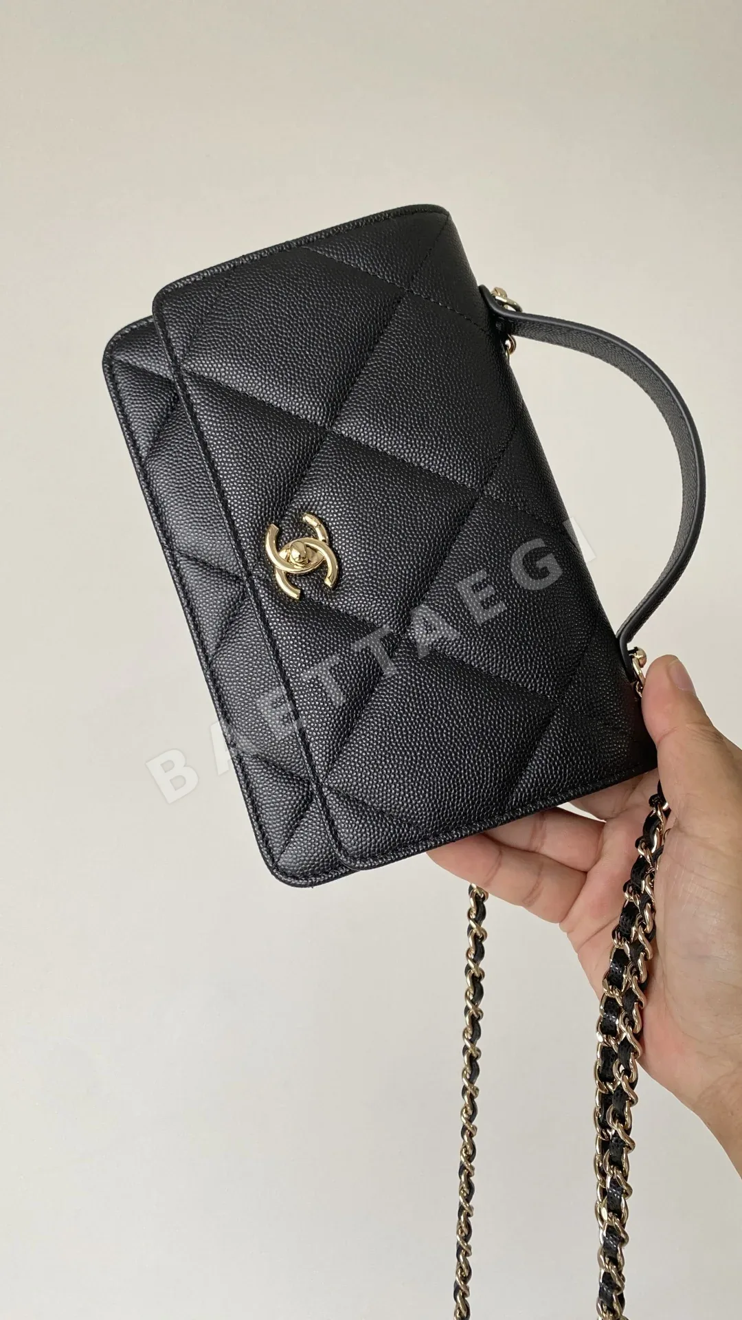 샤넬 WOC 다이아몬드 패턴 블랙 숄더백 상세 이미지 3