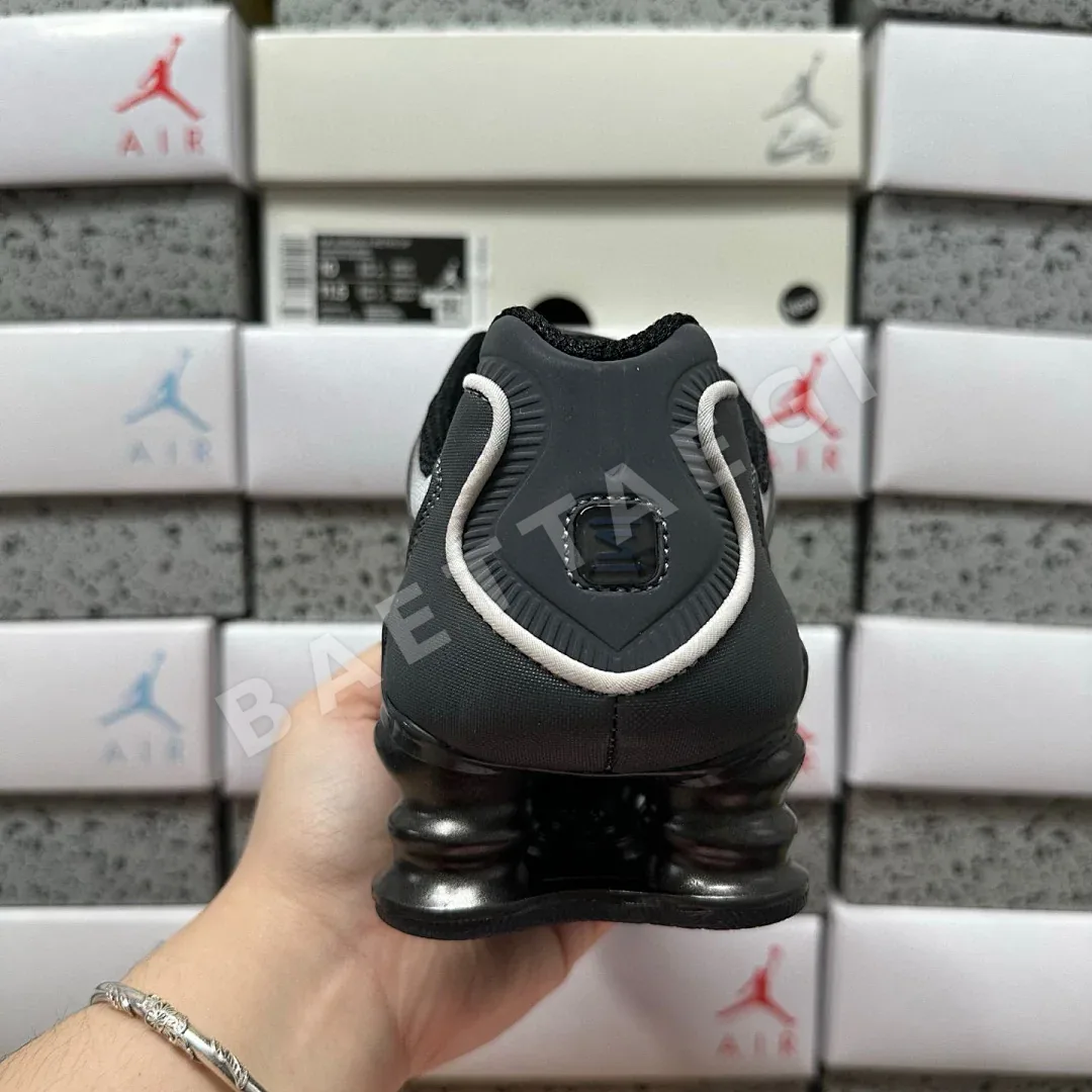 나이키 [MAX] 샥스 TL IH1336-002 201403 Nike Shox TL Fade Off Noir White 상세 이미지 2