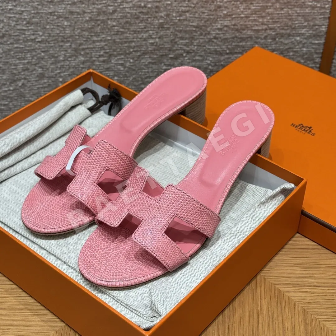 에르메스 오아시스 샌들 핑크 도마뱀가죽 하이힐 164361