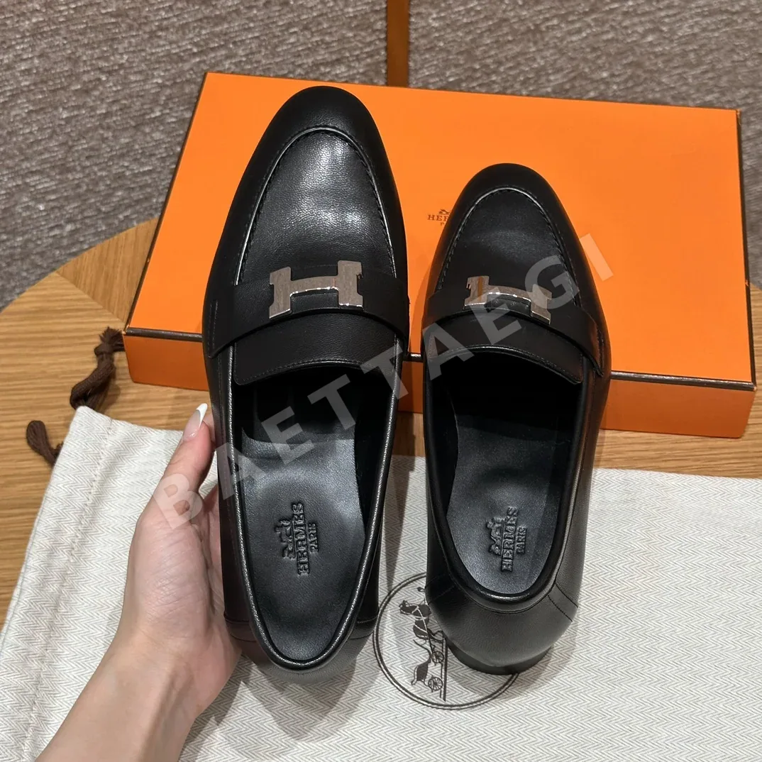 에르메스 로퍼 블랙 가죽 실버 하드웨어 상세 이미지 3