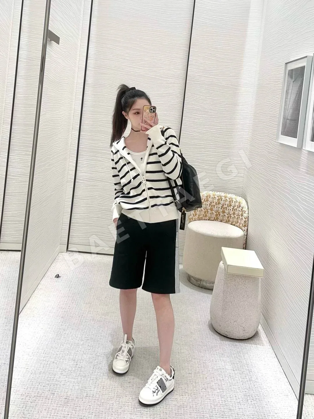 디올 네이비 스트라이프 후드 가디건 96477