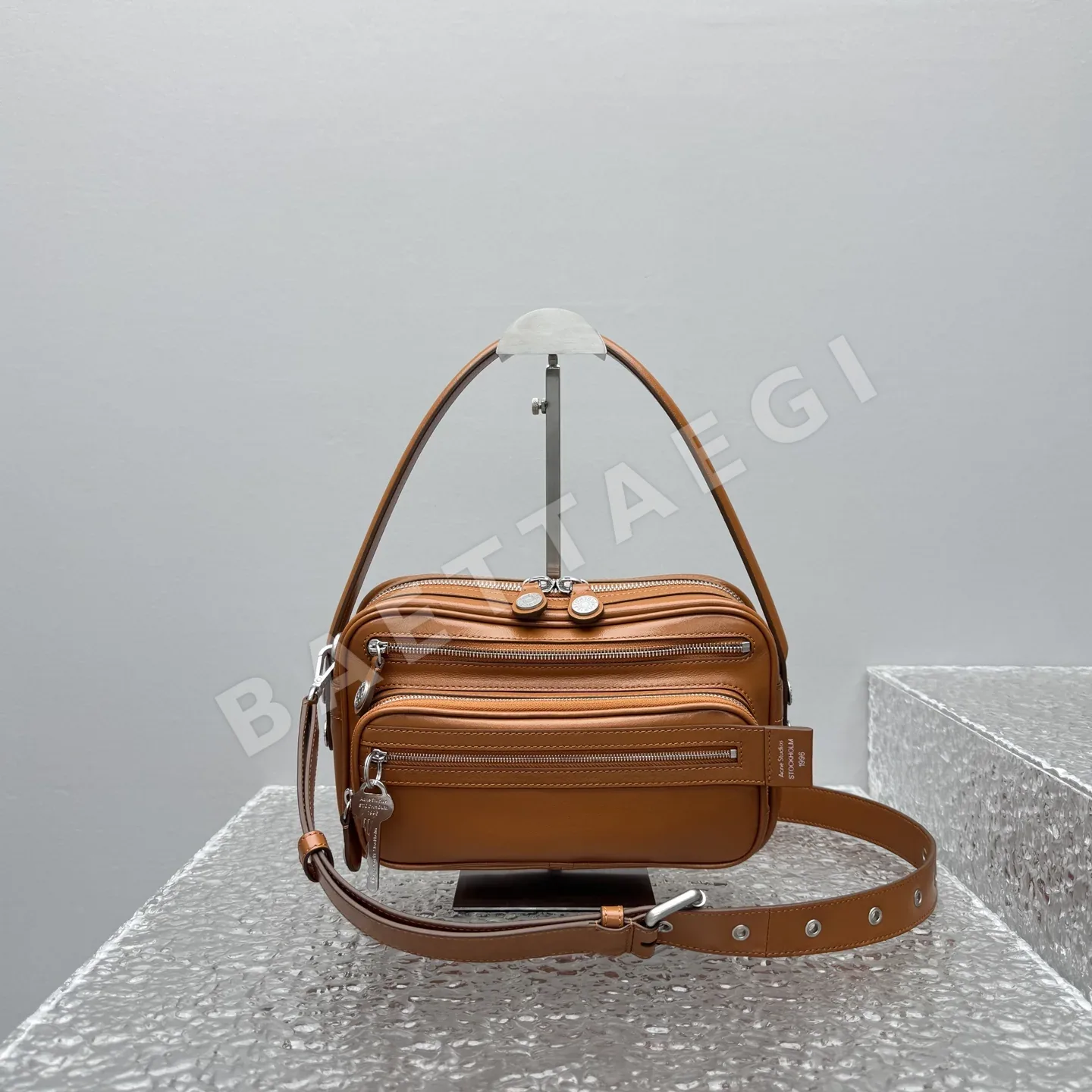 아크네스튜디오 카메로 스몰 143203 가방 Bag 상세 이미지 16