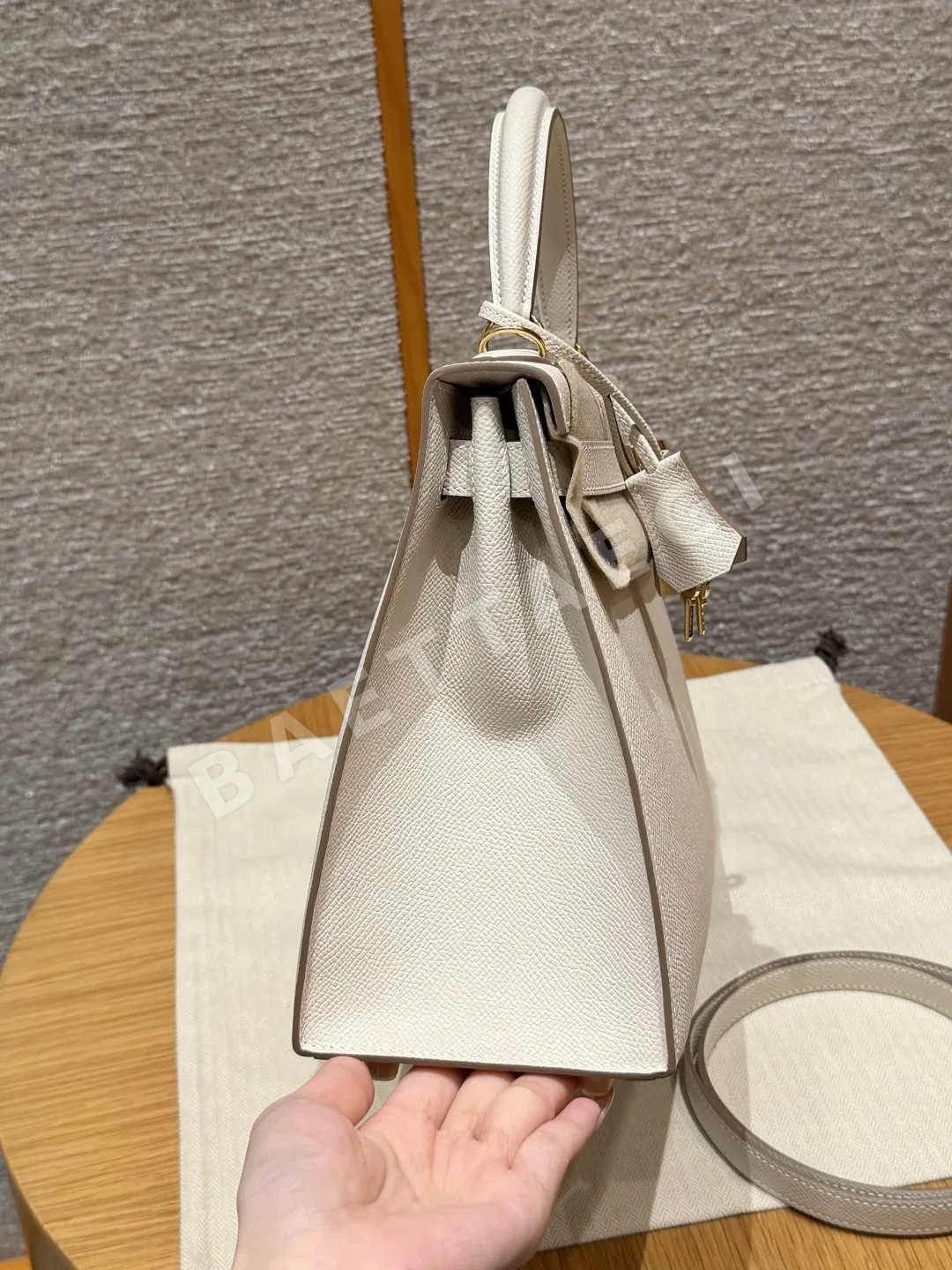 에르메스 켈리 28 cm 엡솜 가죽 가방 상세 이미지 3