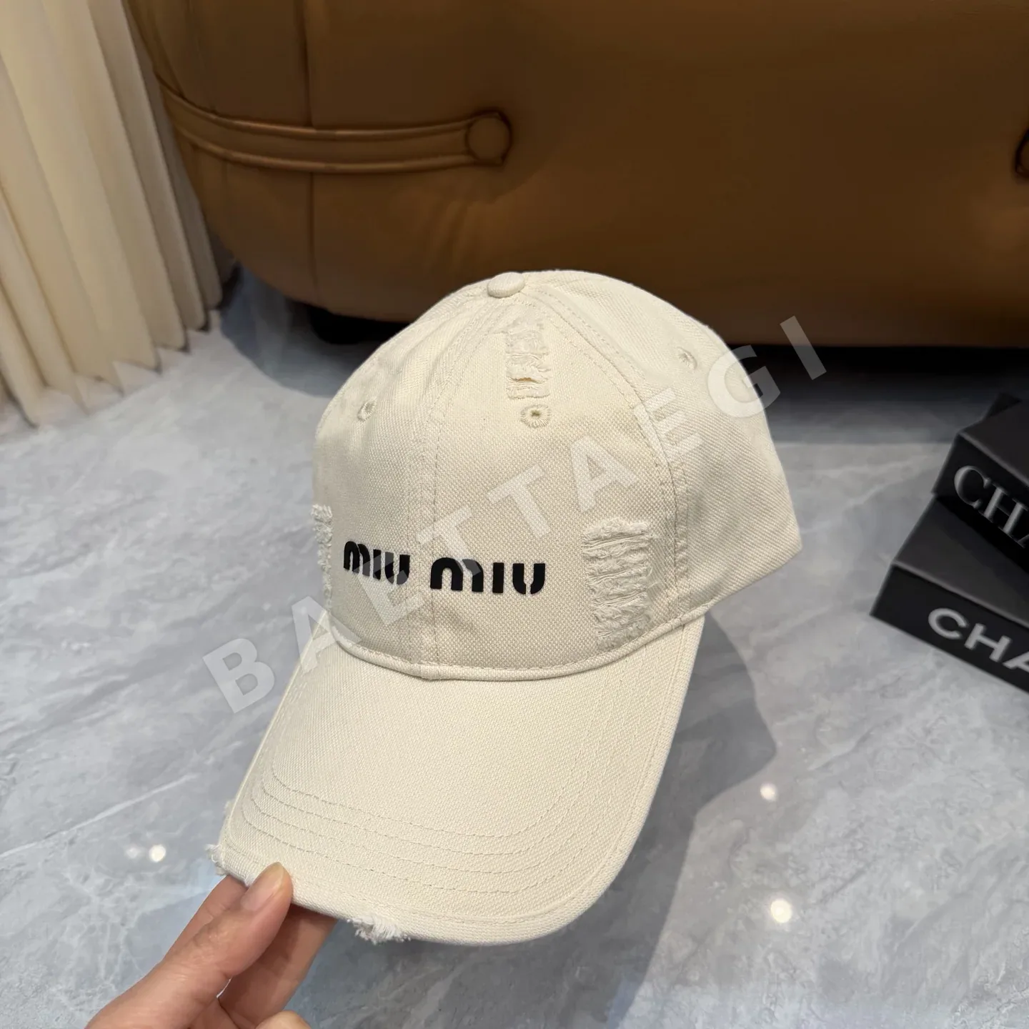 미우미우 베이스볼캡 상세 이미지 7