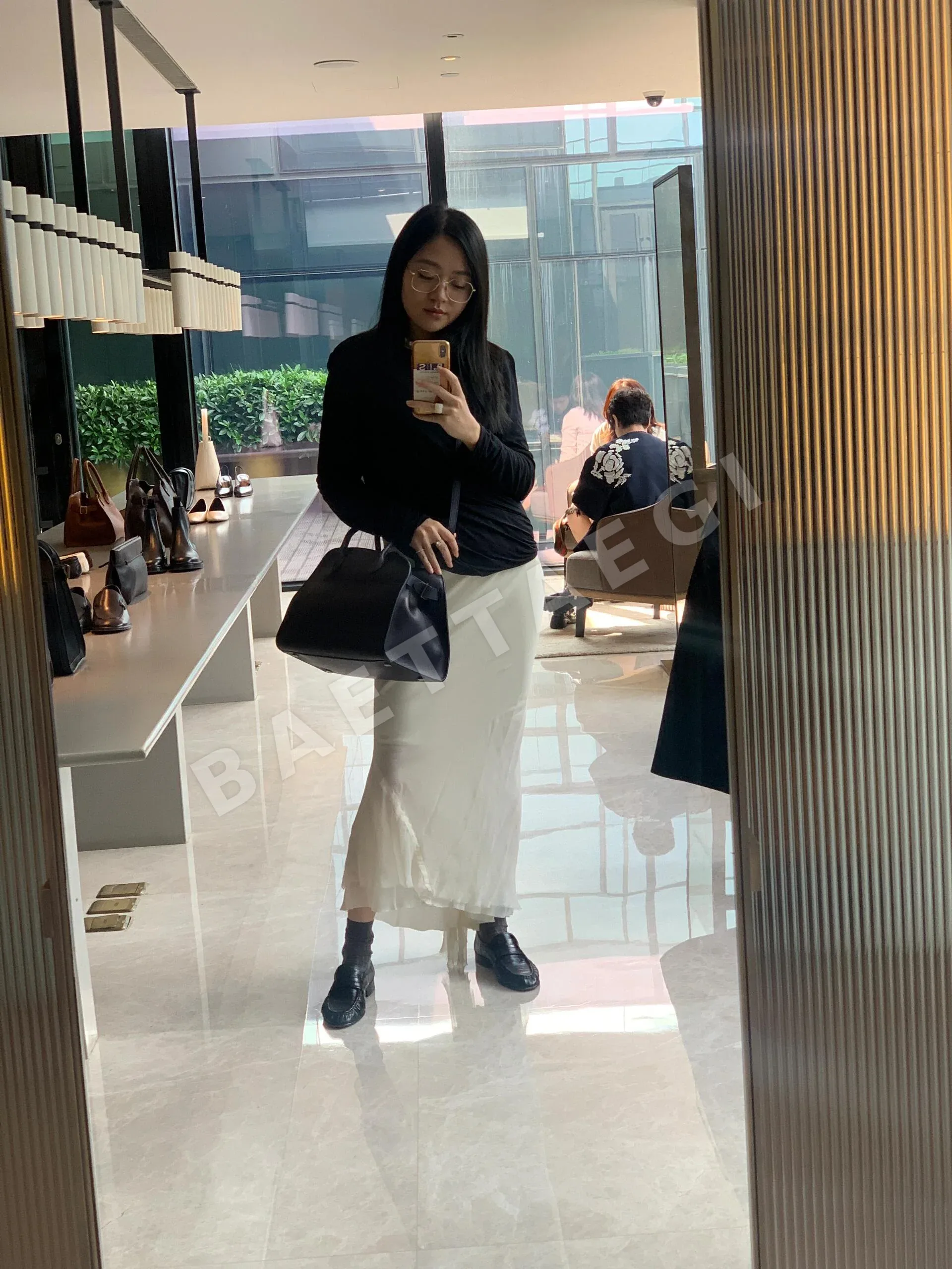 더로우 마고 10 인치 가방 75892