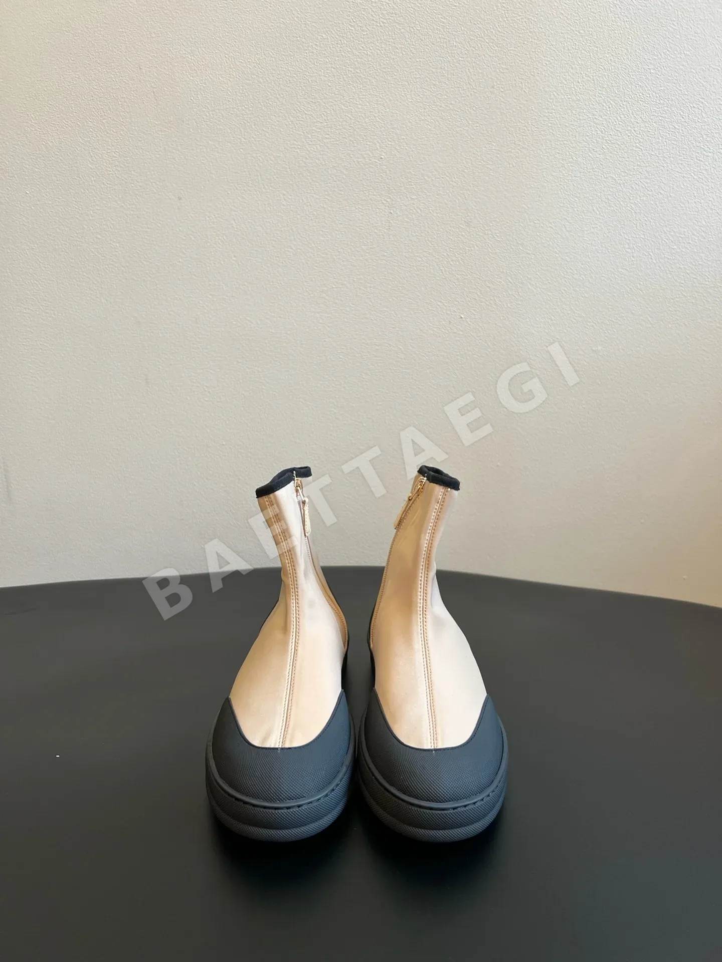 샤넬 클래식 배색 단부츠 99566