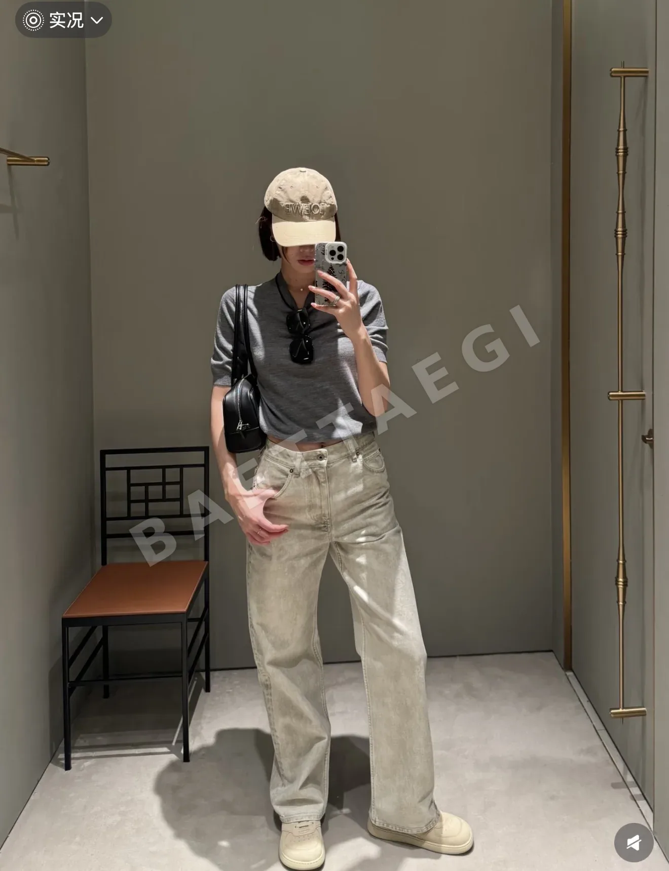 로에베 자수 타이다이 반팔 티셔츠 상세 이미지 3