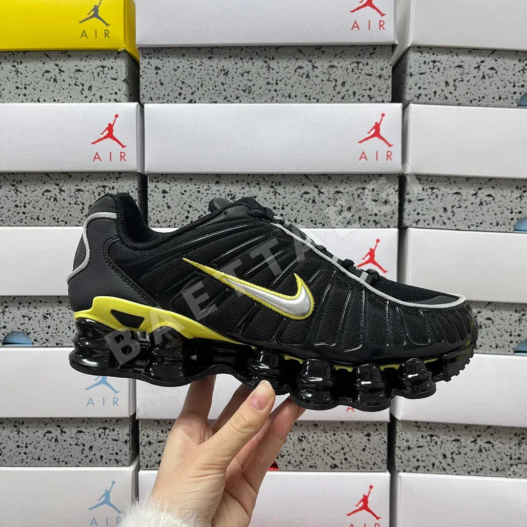 나이키 [MAX] 샥스 TL CN0151-002 201237 Nike Shox TL Black Dynamic Yellow Metallic 상세 이미지 2