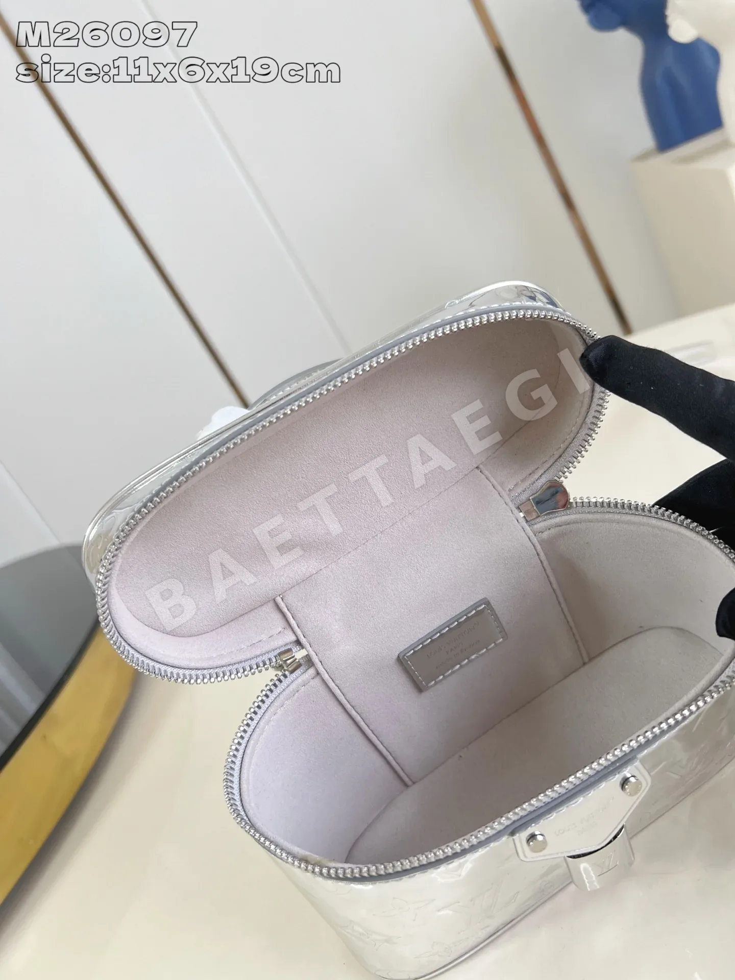 루이비통 베니티 체인 파우치 M26097 상세 이미지 7