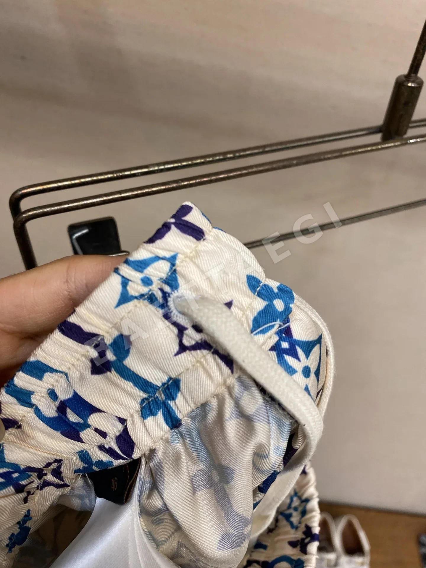 루이비통 프린트 뽕나무 실크 남성 반바지 P280 상세 이미지 5